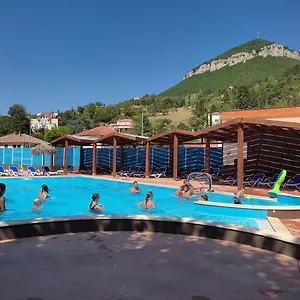Mobil Xxl 4 - Le Viaduc Camping Millau